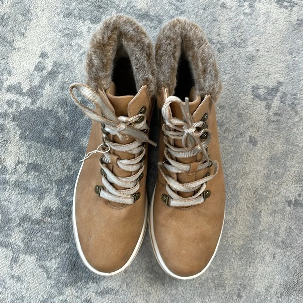 Cliffs by White Mountain Hallett Ankle Boot Bootie Hiking Winter Tan Sz 11W